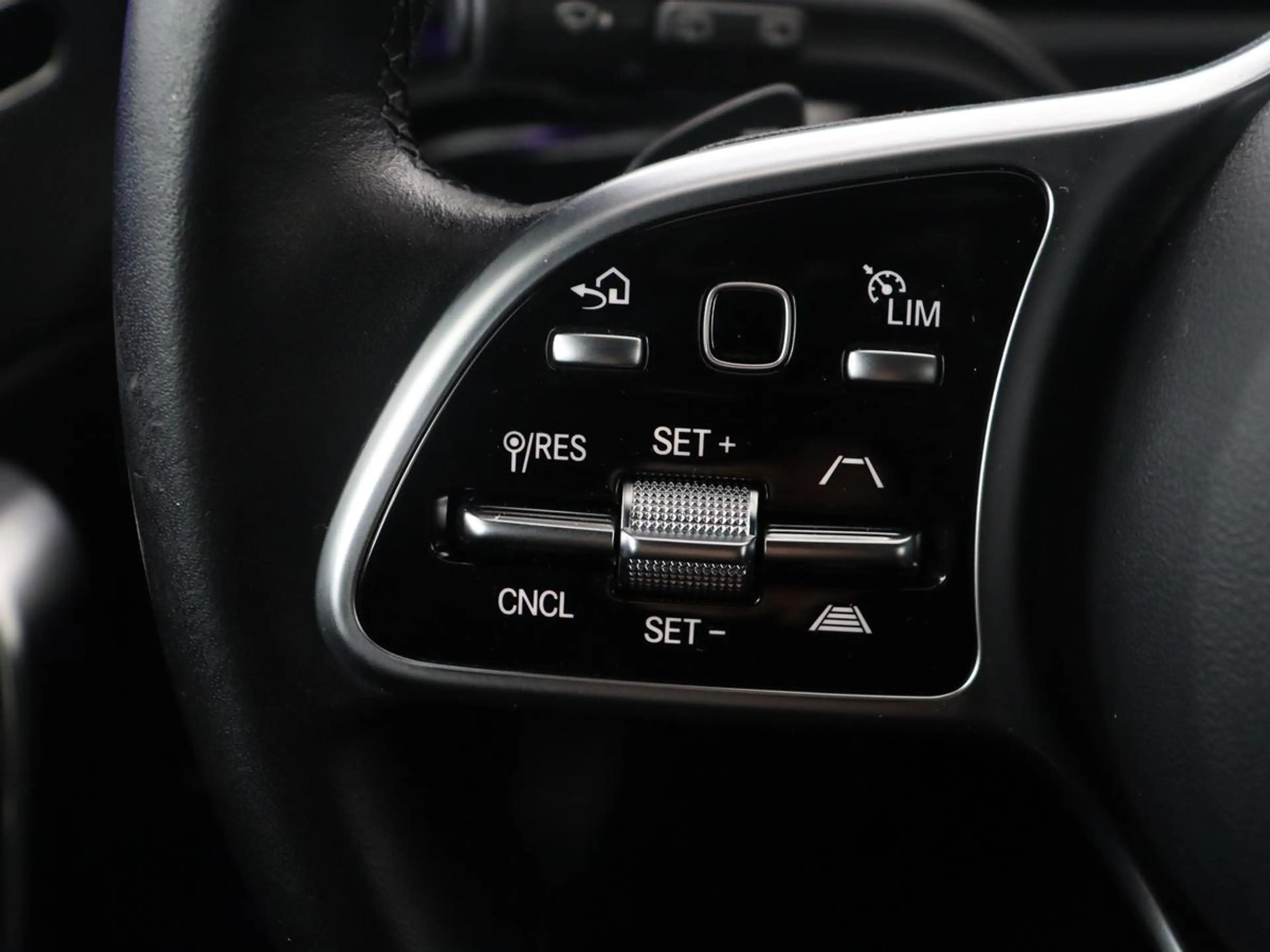 Mercedes-Benz CLA 200 Shooting Brake Business Solution Luxury | Panorama — photo 20