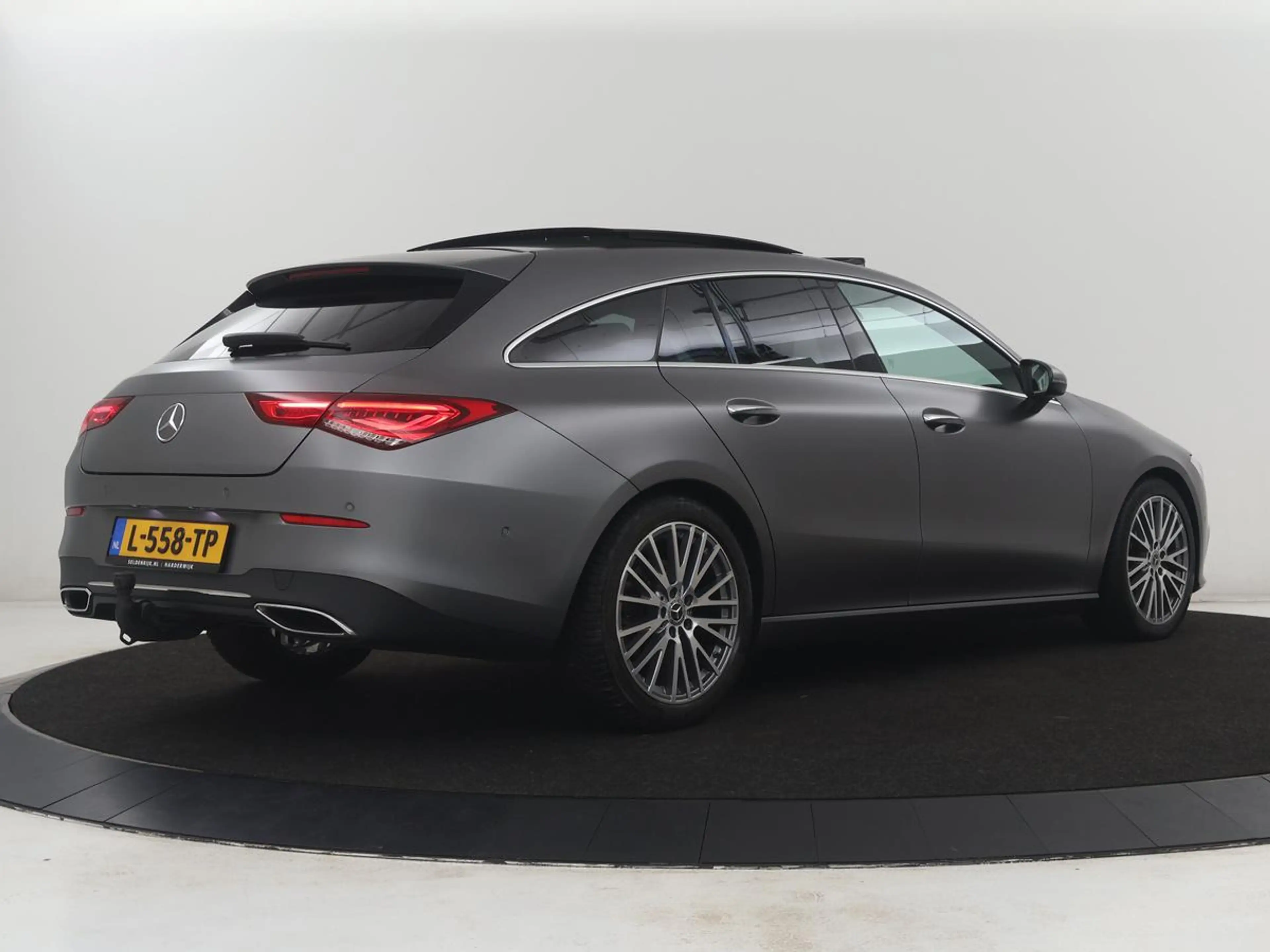 Mercedes-Benz CLA 200 Shooting Brake Business Solution Luxury | Panorama — photo 46