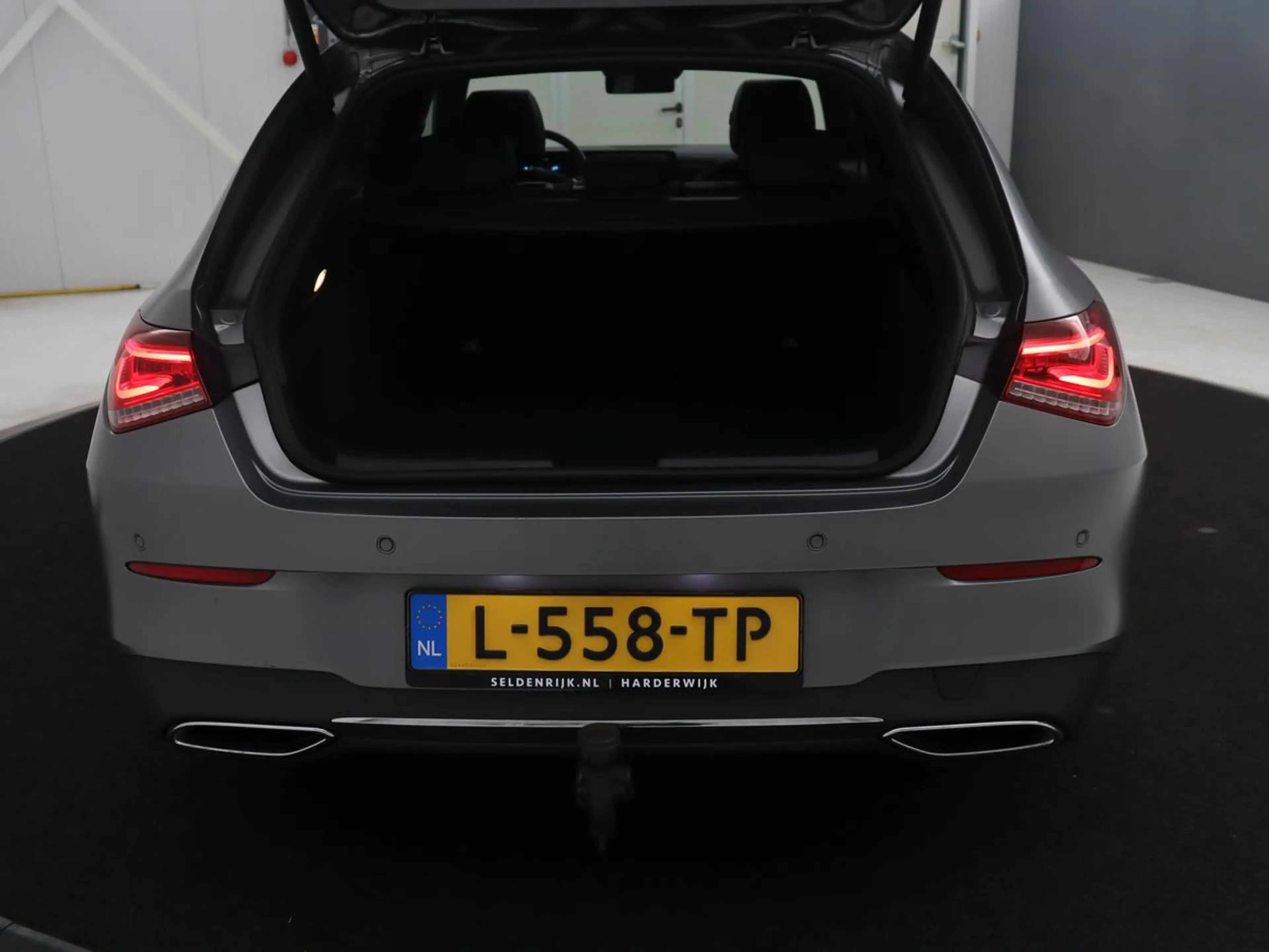 Mercedes-Benz CLA 200 Shooting Brake Business Solution Luxury | Panorama — photo 10
