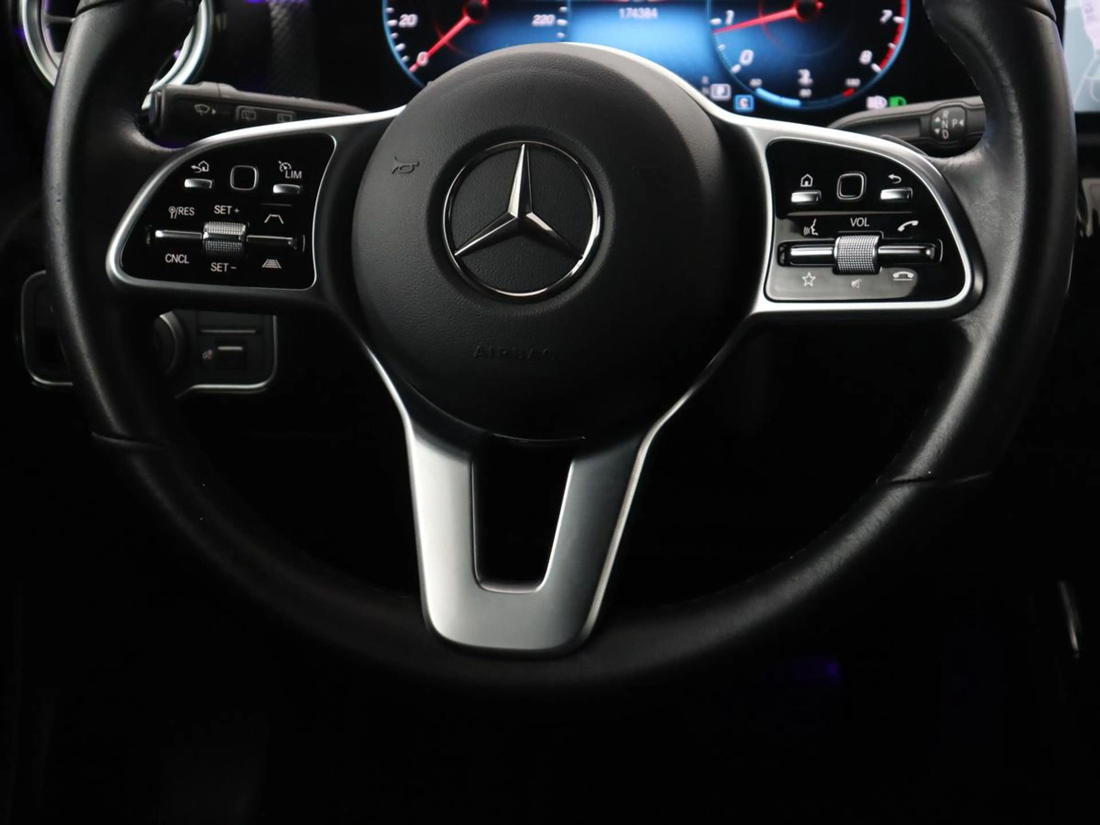 Mercedes-Benz CLA 200 Shooting Brake Business Solution Luxury | Panorama — photo 9