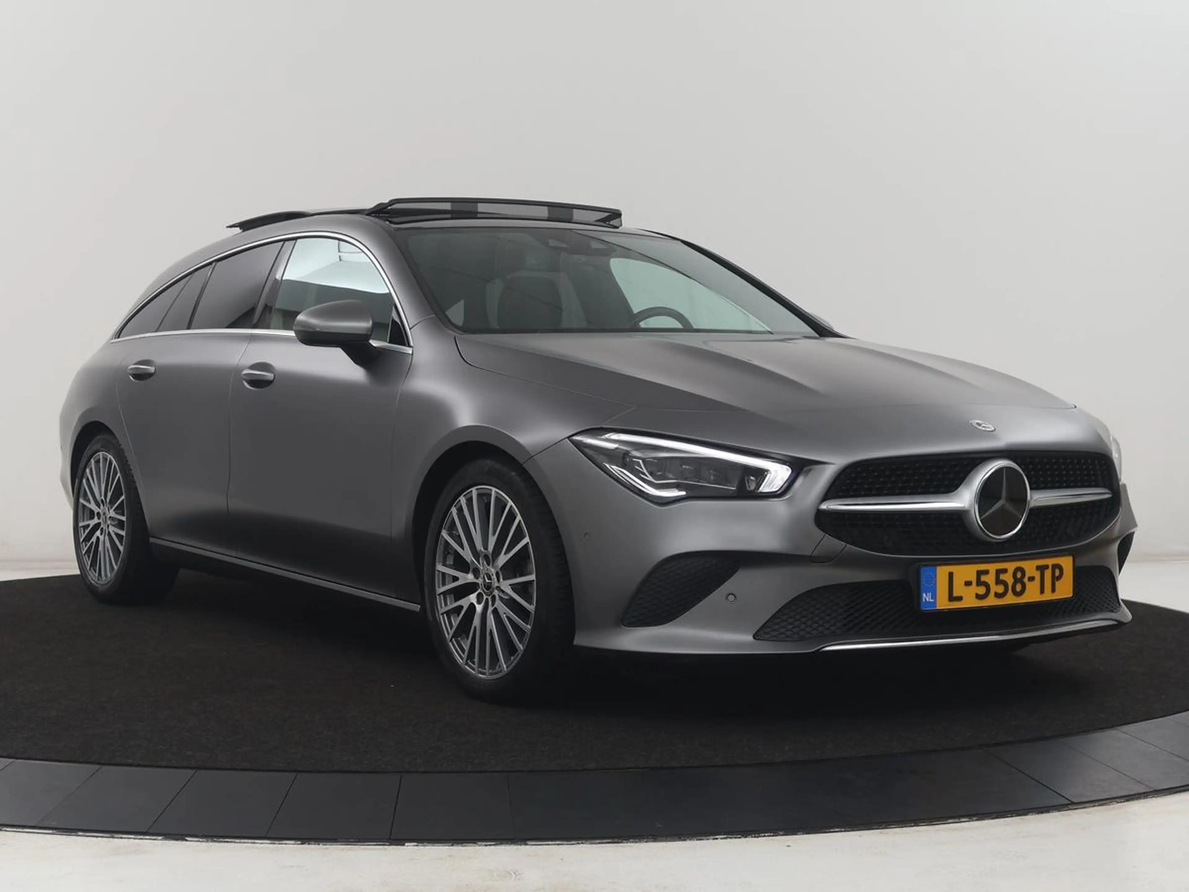 Mercedes-Benz CLA 200 Shooting Brake Business Solution Luxury | Panorama — photo 47