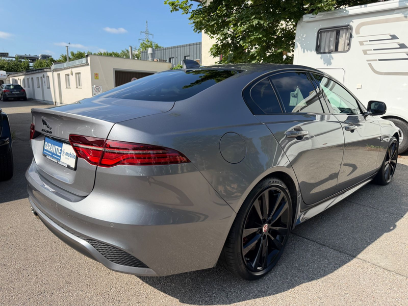 Jaguar XE R-Dynamic Black AUT~Pano~Headup~Kam~Meridia — photo 5