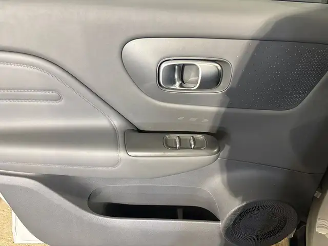 Leapmotor B10 view 10