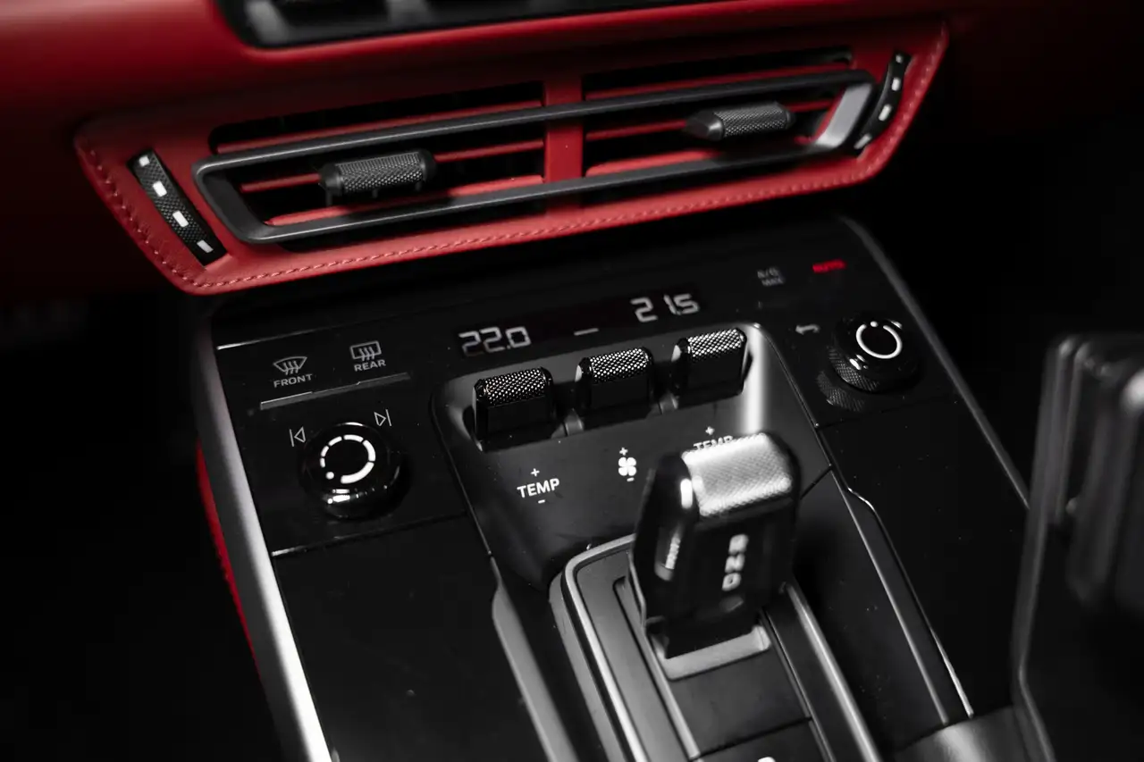 Porsche 911 снимка Porsche 911