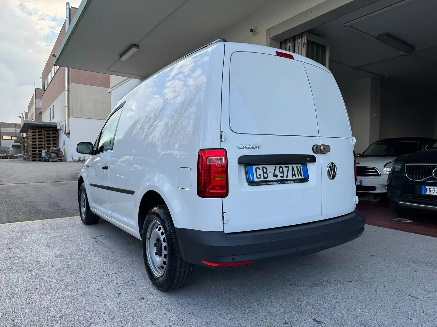Volkswagen Caddy 2.0TDI DSG BUSINESS CARGO GARANZIA 24MESI PDC-NAVY Bianco - 2