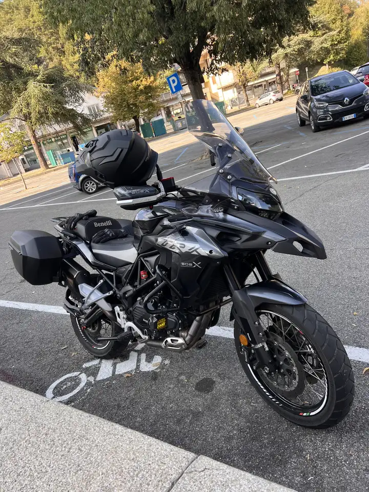 Benelli TRK 502