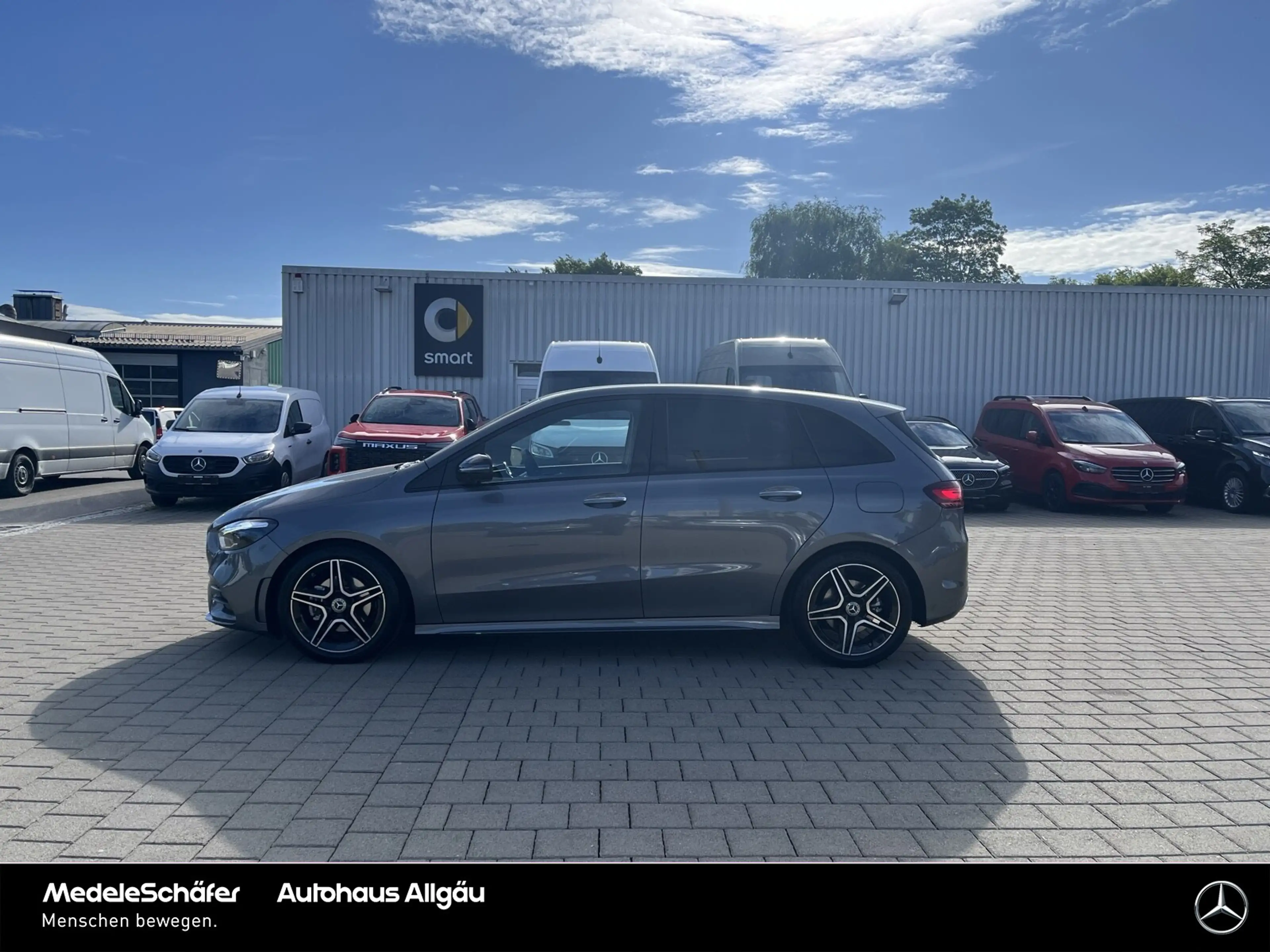 Mercedes-Benz B 200 B 200 AMG Night Fahr-Assistenz HuD 360 Multibeam — photo 2