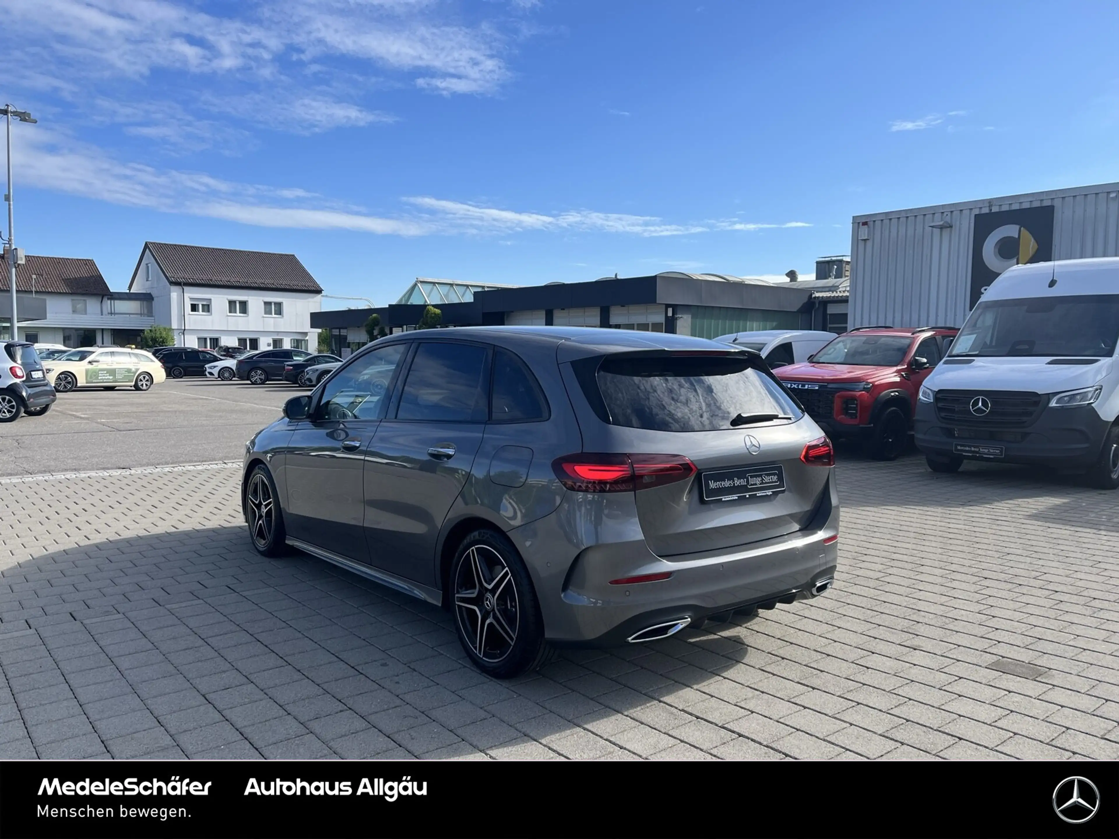 Mercedes-Benz B 200 B 200 AMG Night Fahr-Assistenz HuD 360 Multibeam — photo 3