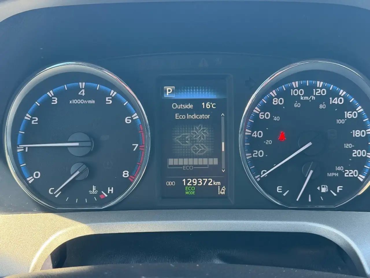 Toyota RAV 4 снимка Toyota RAV 4