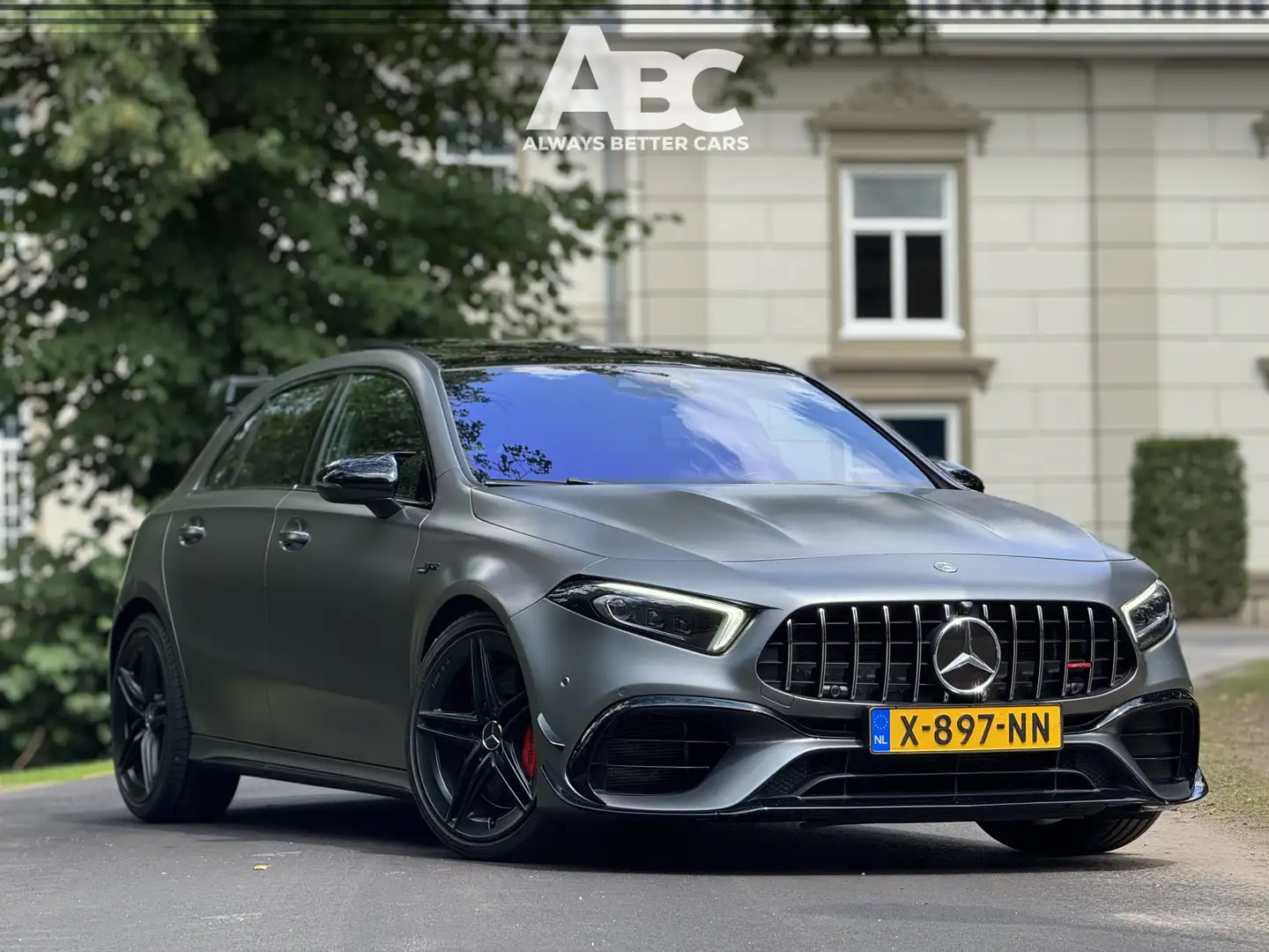 Mercedes-Benz A 45 AMG S 4MATIC+ Premium Plus Grijs - 1