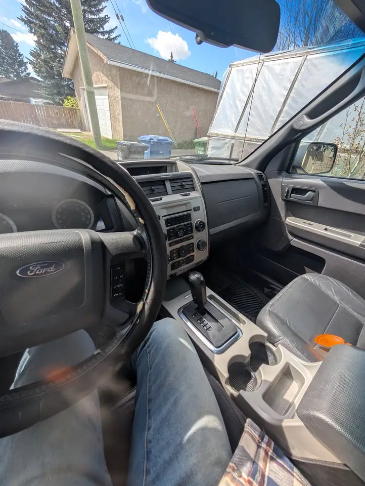 Ford Escape photo Ford Escape