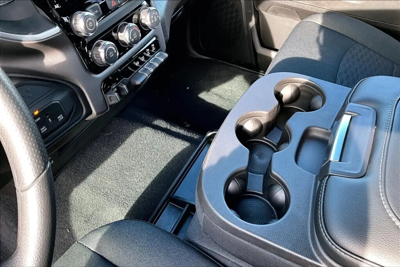 RAM 3500 снимка RAM 3500