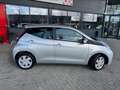 Toyota Aygo 1.0 VVT-i X-PLAY AUTOMAAT + AIRCO/CAMERA/PDC 67.00 Gris - thumbnail 3