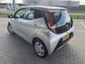Toyota Aygo 1.0 VVT-i X-PLAY AUTOMAAT + AIRCO/CAMERA/PDC 67.00 Gris - thumbnail 2