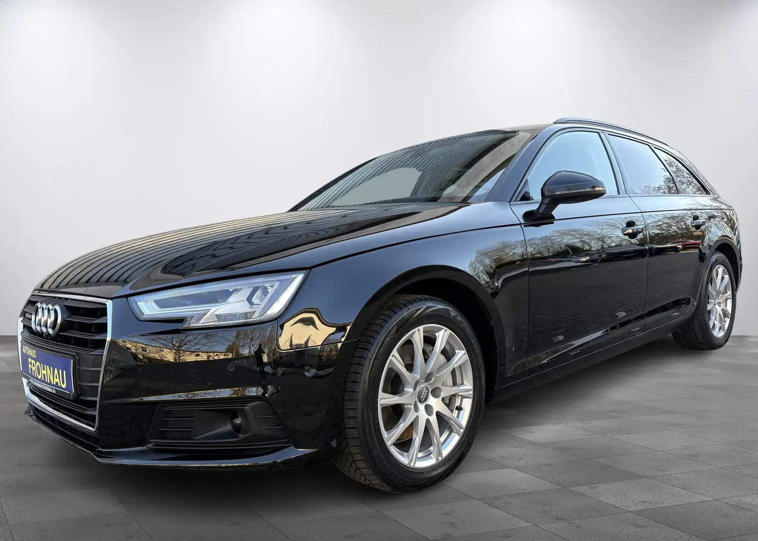 Audi A4 quattro Digi Tacho AHK Kamera ACC Navi Spurhalte Schwarz - 1