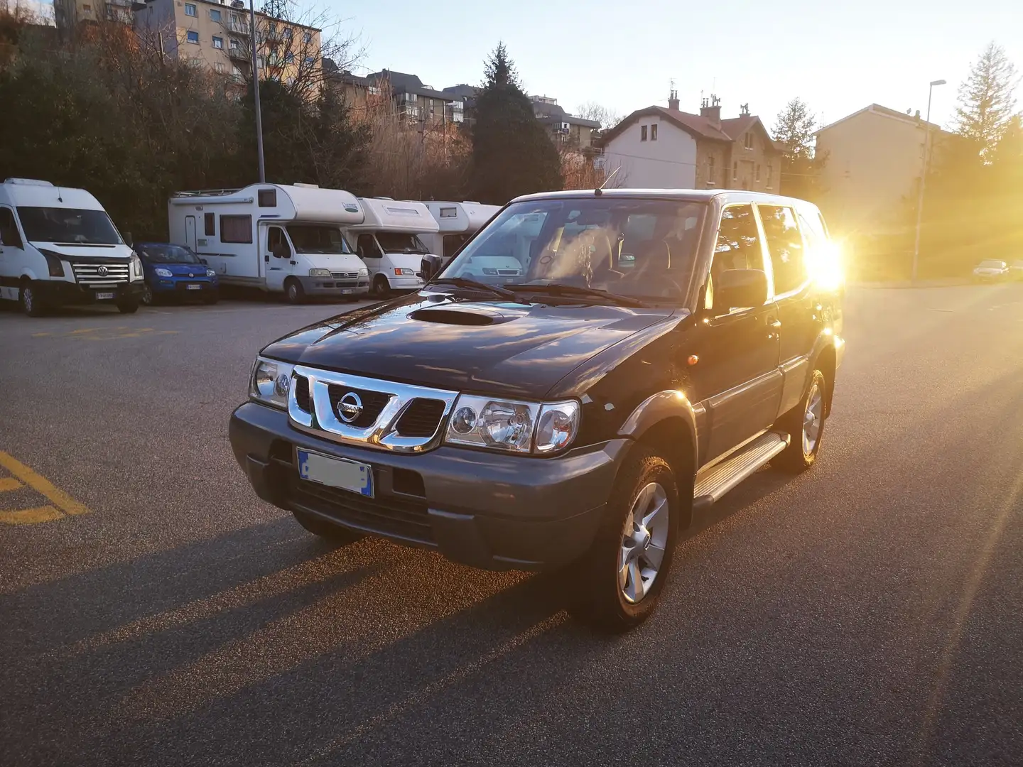 Nissan Terrano Terrano 5p 2.7 tdi Sport 7p. Negro - 1