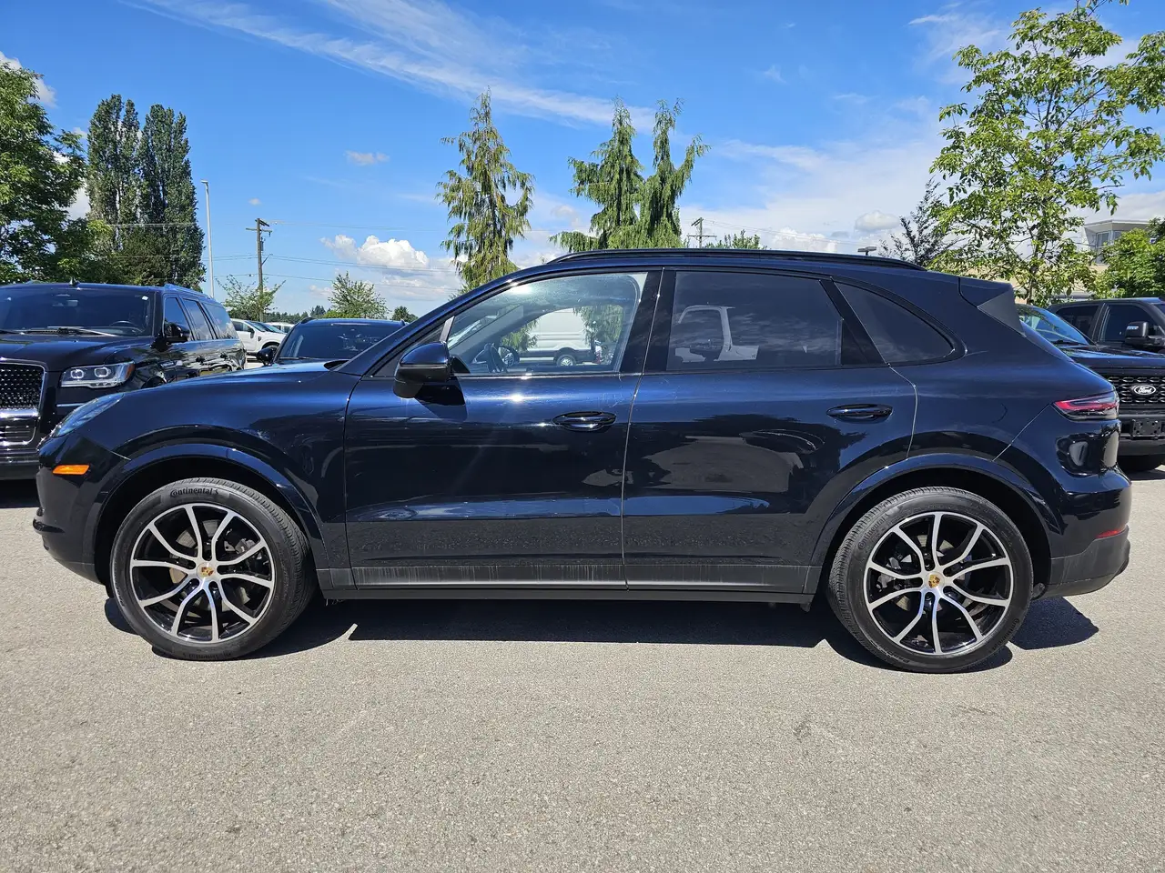 Porsche Cayenne снимка Porsche Cayenne