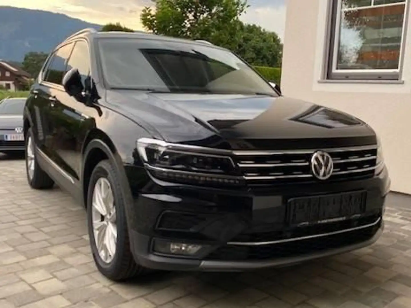 Volkswagen Tiguan Allspace Tiguan 2,0 TDI SCR 4Motion Allspace Highline Allspace Highline Schwarz - 1