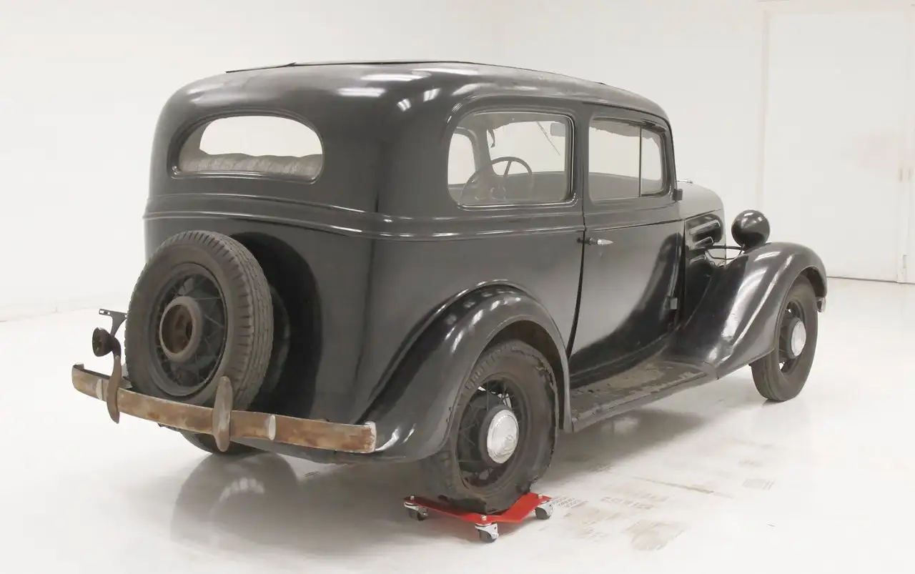 Chevrolet EC Standard 2 Door Sedan, foto 4