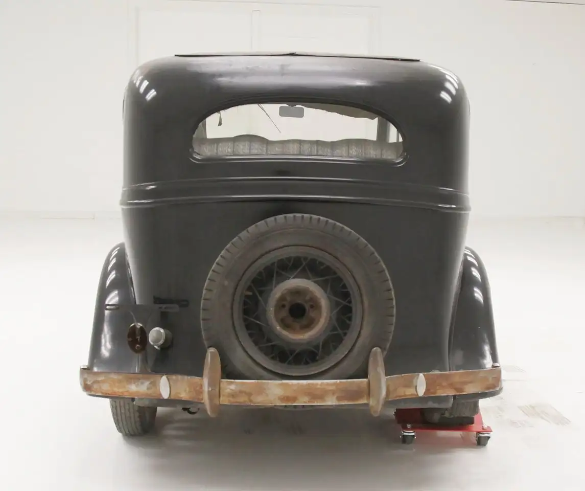 Chevrolet EC Standard 2 Door Sedan, foto 5