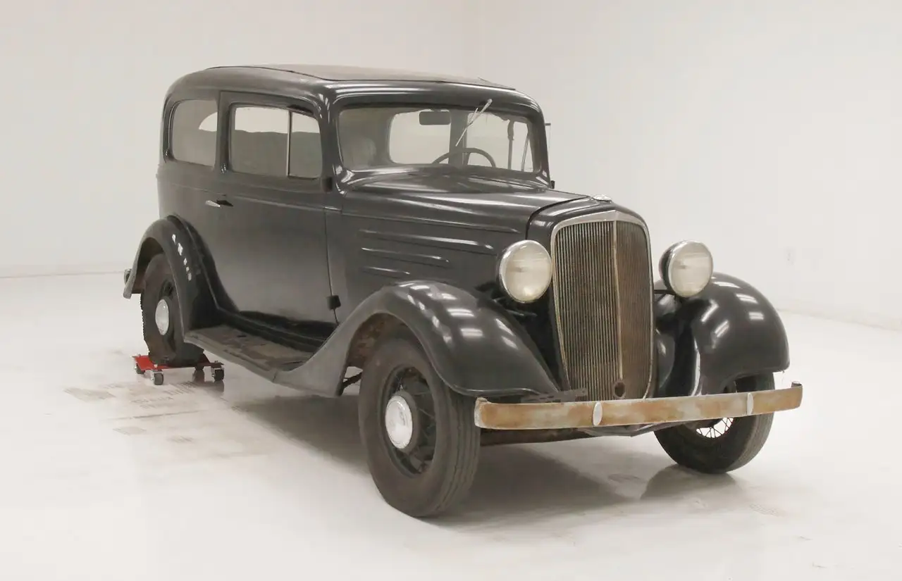 Chevrolet EC Standard 2 Door Sedan, foto 6