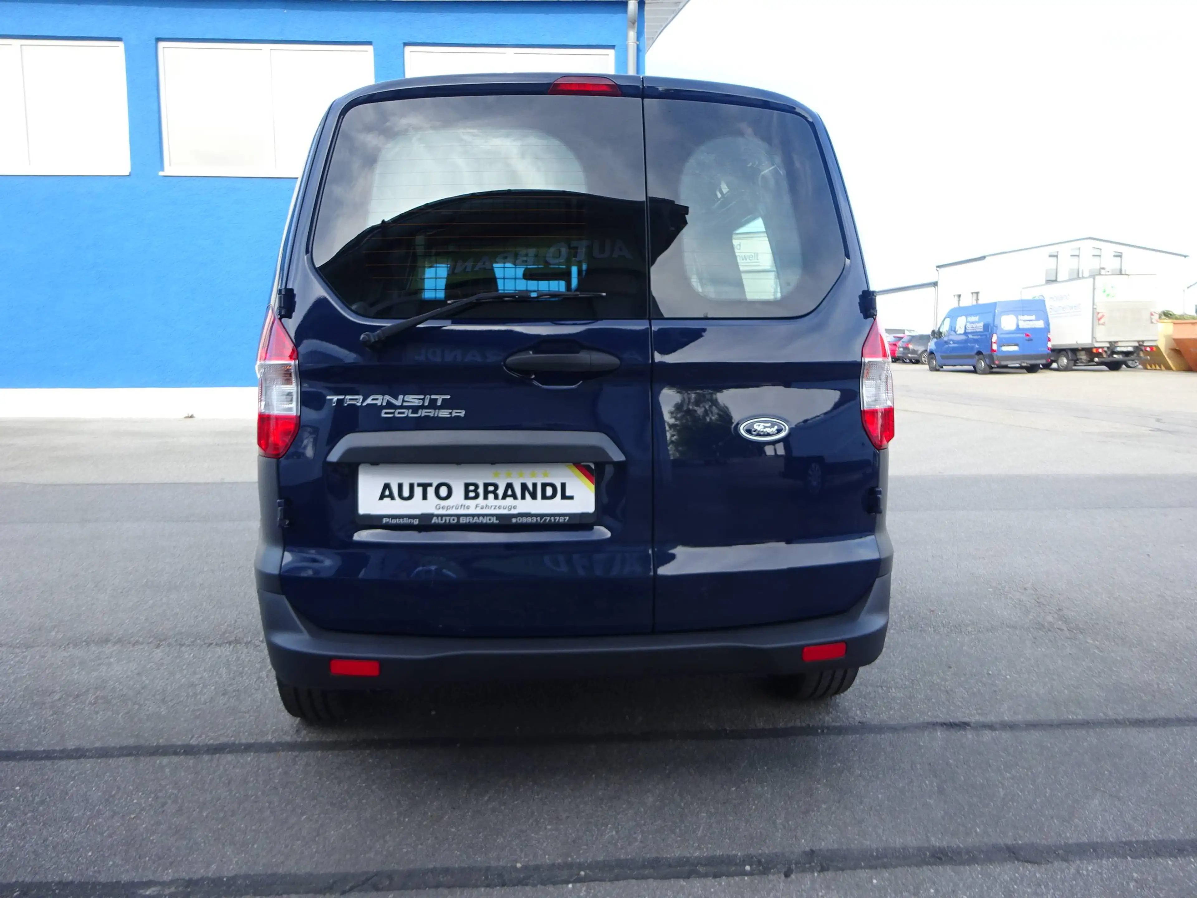 Ford Transit Courier Benzin Trend Klima 1.Hd Nur 35200km TÜV + Service NEU — photo 4