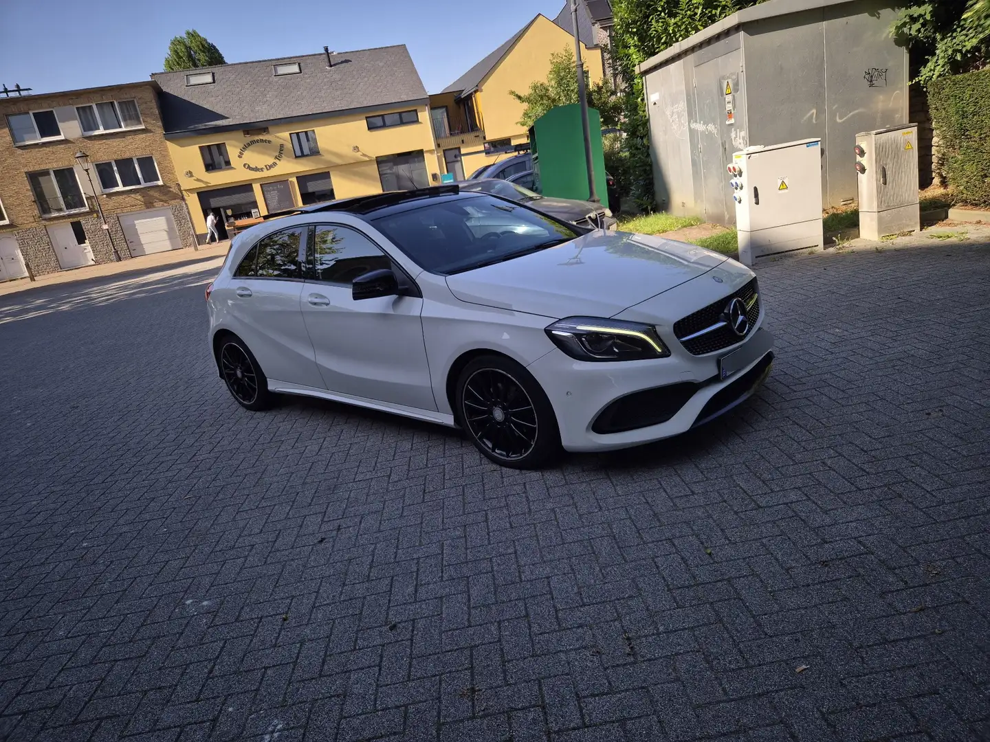 Mercedes-Benz A 200 Pack AMG full option - 2