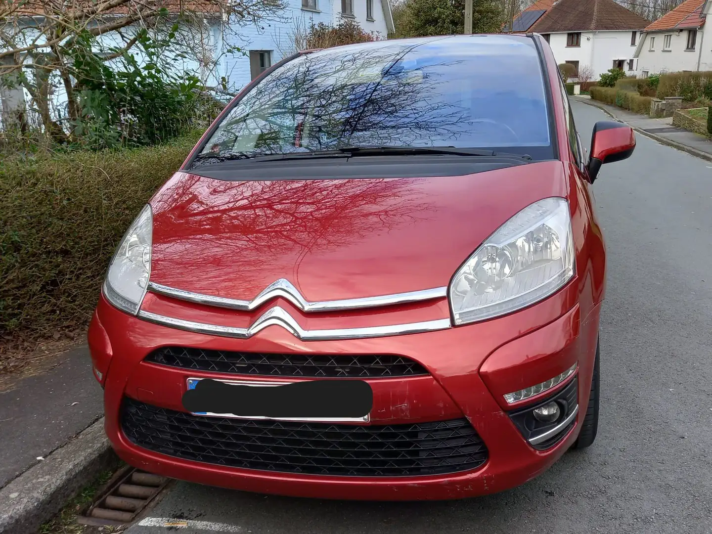 Citroen C4 Picasso 1.6 HDi Collection FAP Rood - 2