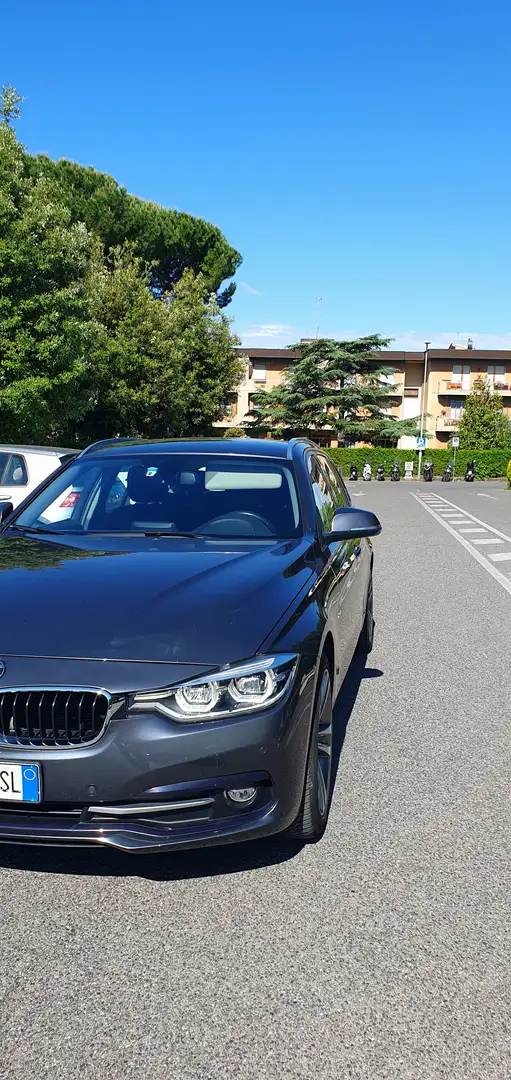 BMW 318 Serie 3 F31 2015 Touring 318d Touring Sport auto Grigio - 2