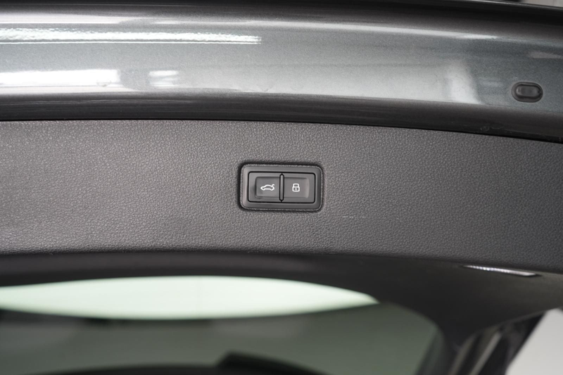 Audi SQ7 4.0 TDI quattro AHK/STHZ/HUD/Pano/Bose — photo 9