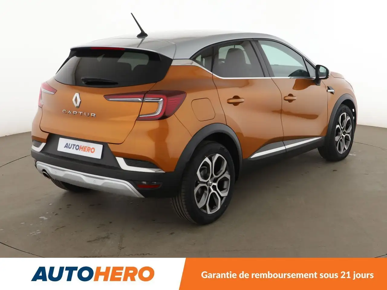 Renault Captur — photo 6