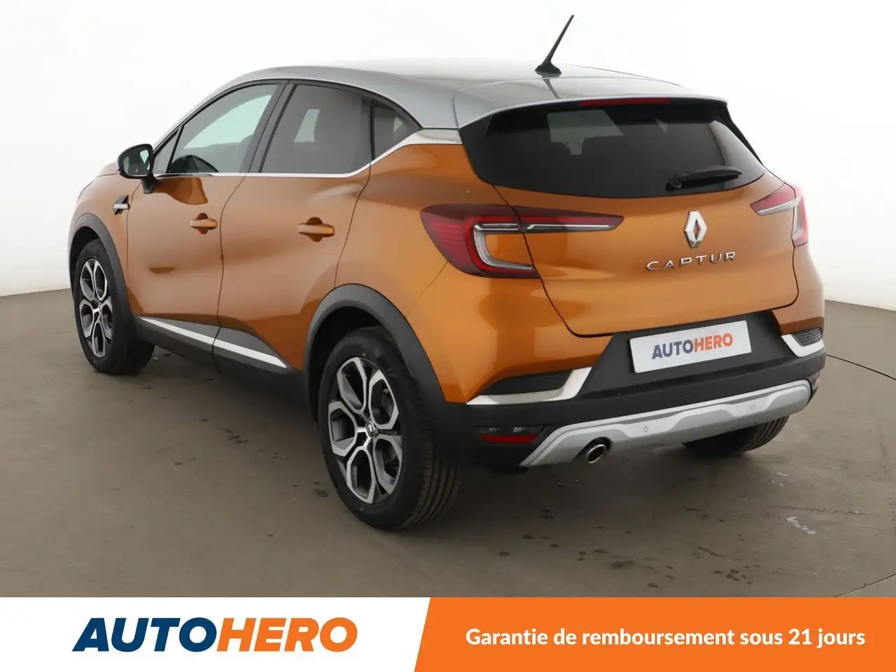Renault Captur — photo 4