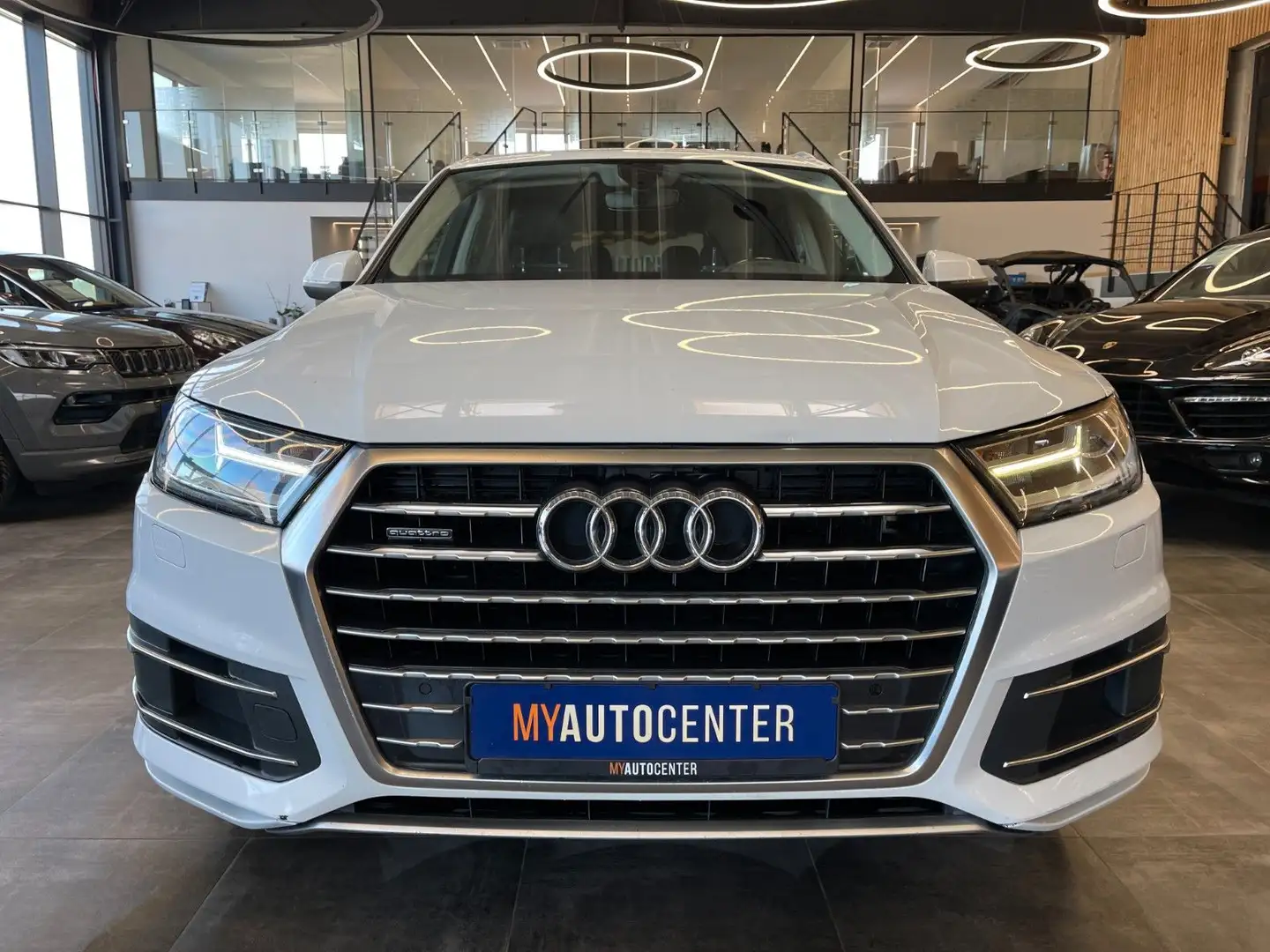 Audi Q7 3.0 TDI quattro *7SITZER*2.HAND*BI-XENON*AHK* Weiß - 2
