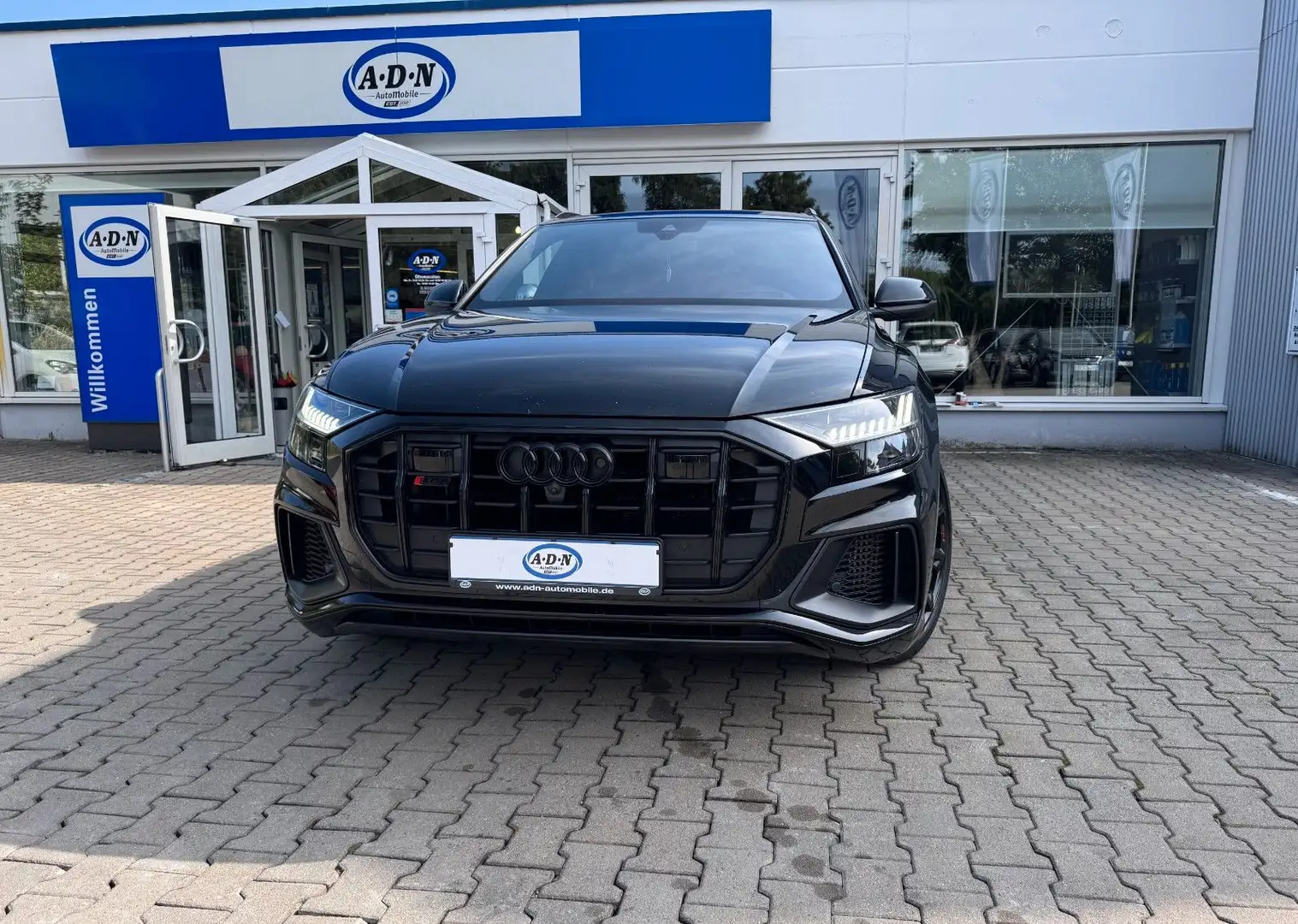 Audi SQ8 V8 TDI Paket: Schwarz + Assistenz + Advanced Noir - 1