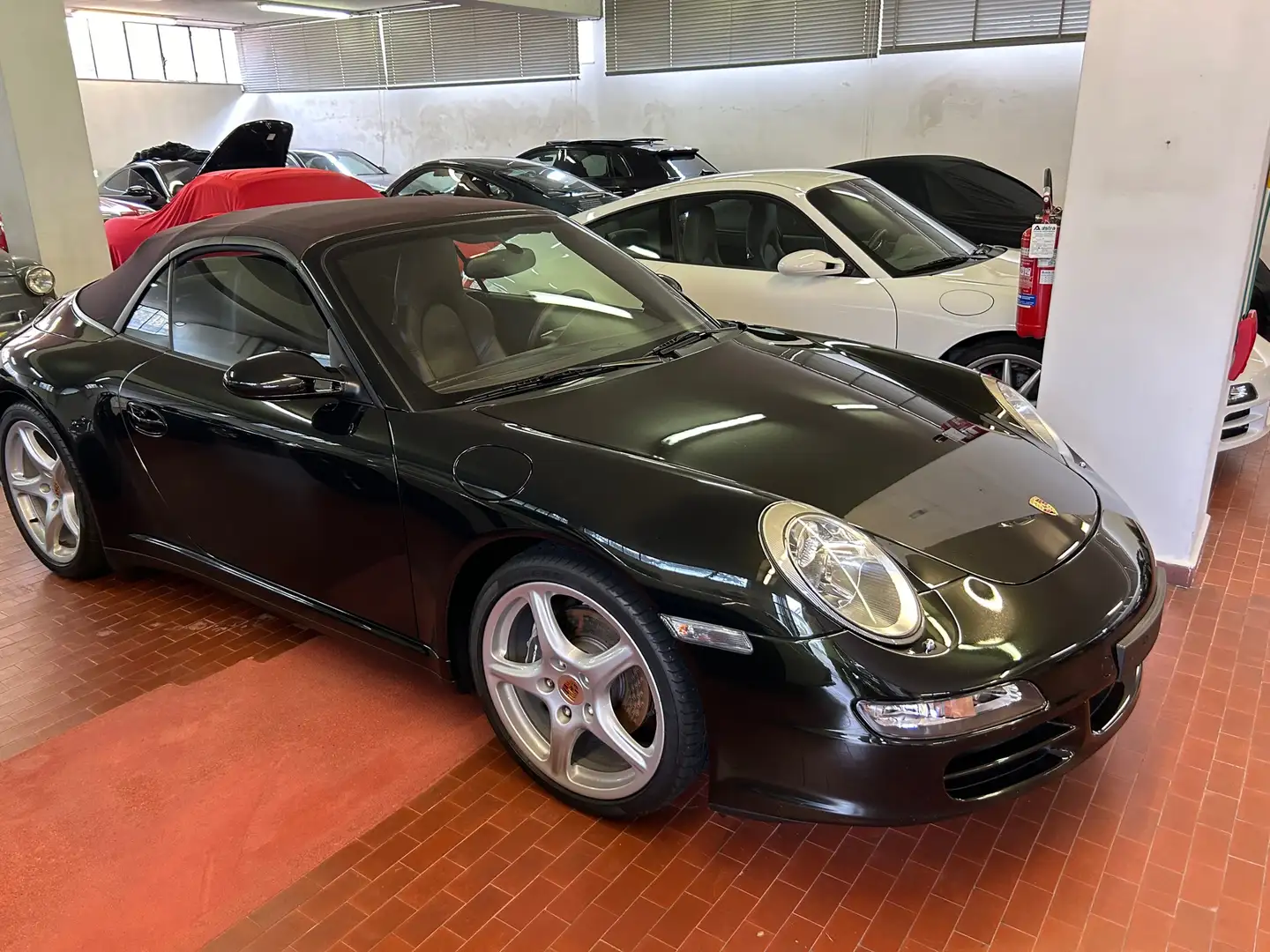 Porsche 911 Cabrio 3.6 Carrera 4 PERFETTA Verde - 1