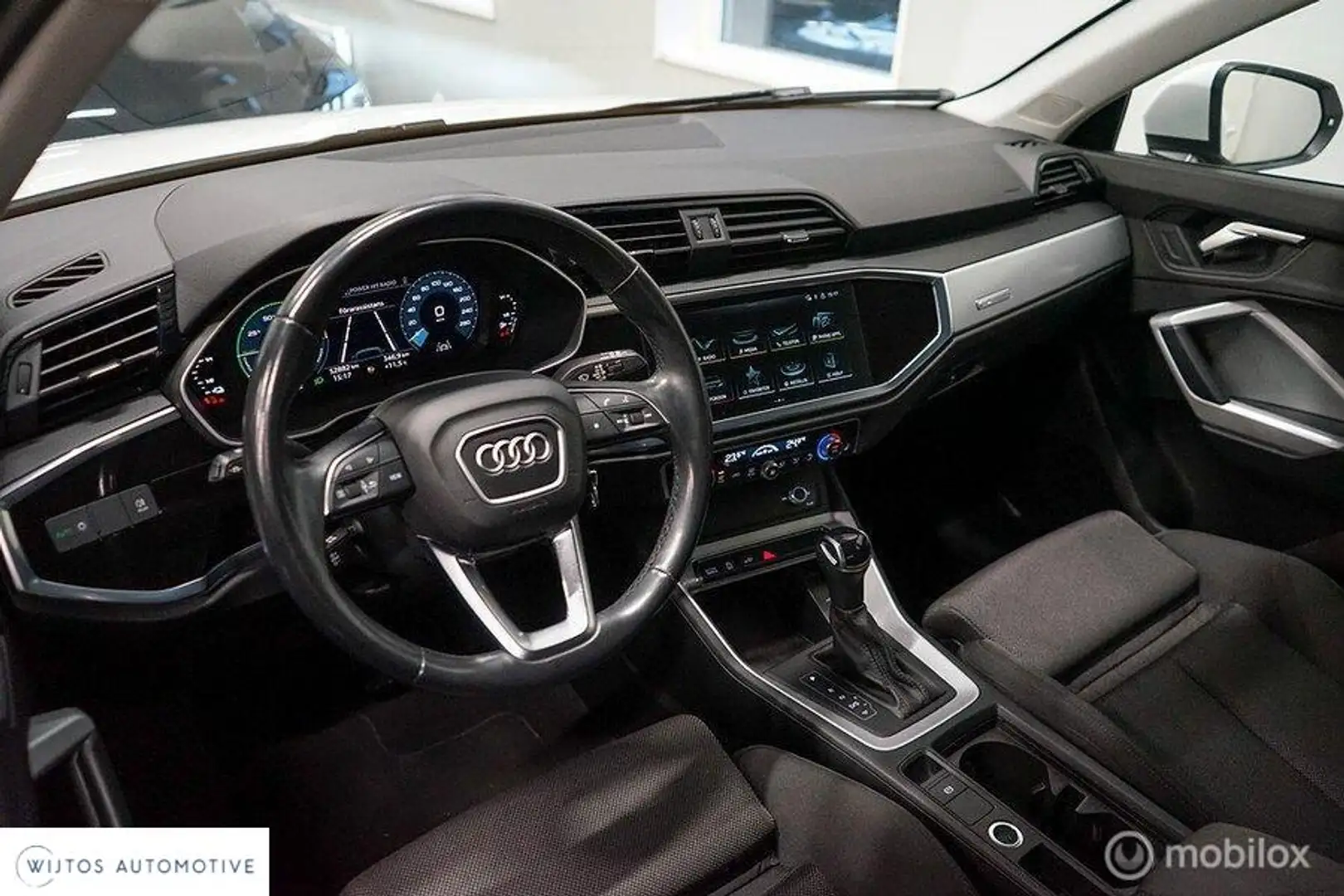 Audi Q3 45 TFSI e Proline, trekhaak, sportstoelen, - 2