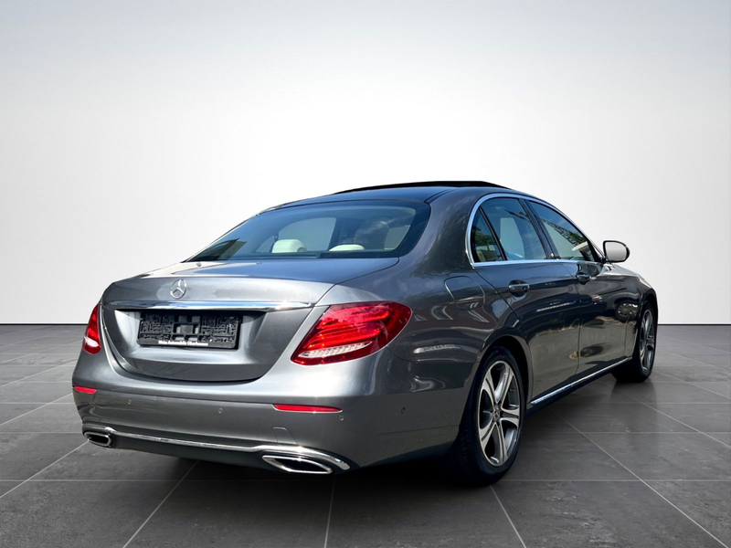 Mercedes-Benz E 220 d LED*VOLLLEDER*PANORAMA*360°*MASSAGE*AHK* — photo 3