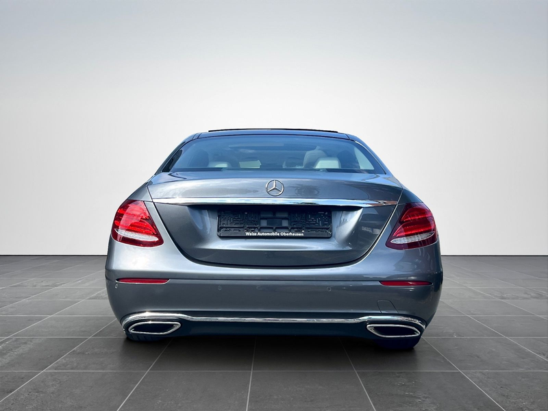 Mercedes-Benz E 220 d LED*VOLLLEDER*PANORAMA*360°*MASSAGE*AHK* — photo 8