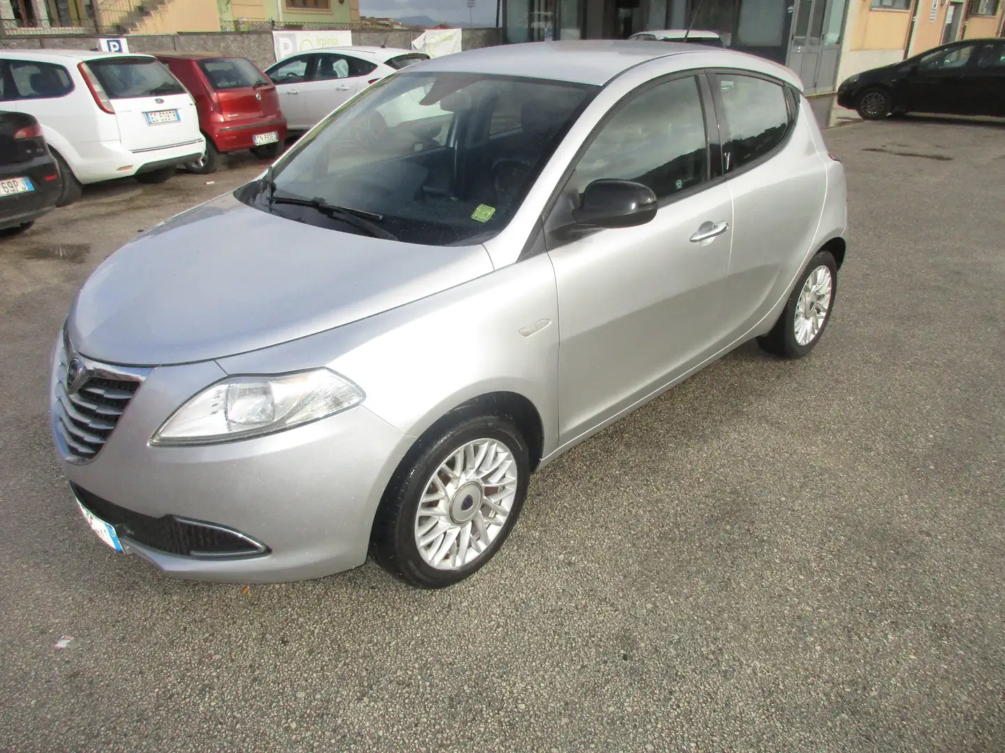 Lancia Ypsilon 1.2 8v Gold c/CL 69cv E6 GARANTITA FULL OPT Grigio - 1