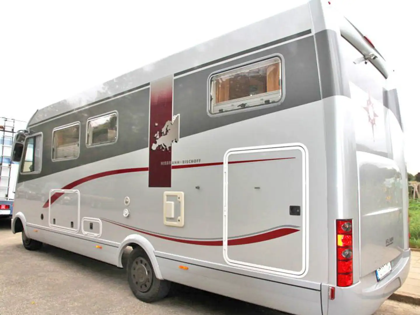 Caravans-Wohnm Niesmann+Bischoff Flair Barversion Hubstützen Gastank Grigio - 1