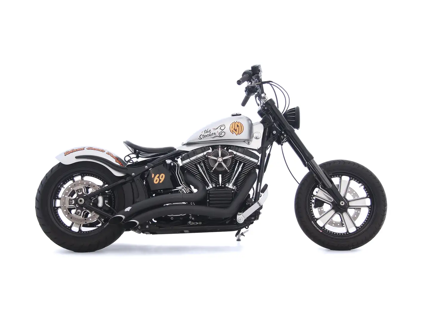 Harley-Davidson Softail FXSTC CUSTOM Stříbrná - 2