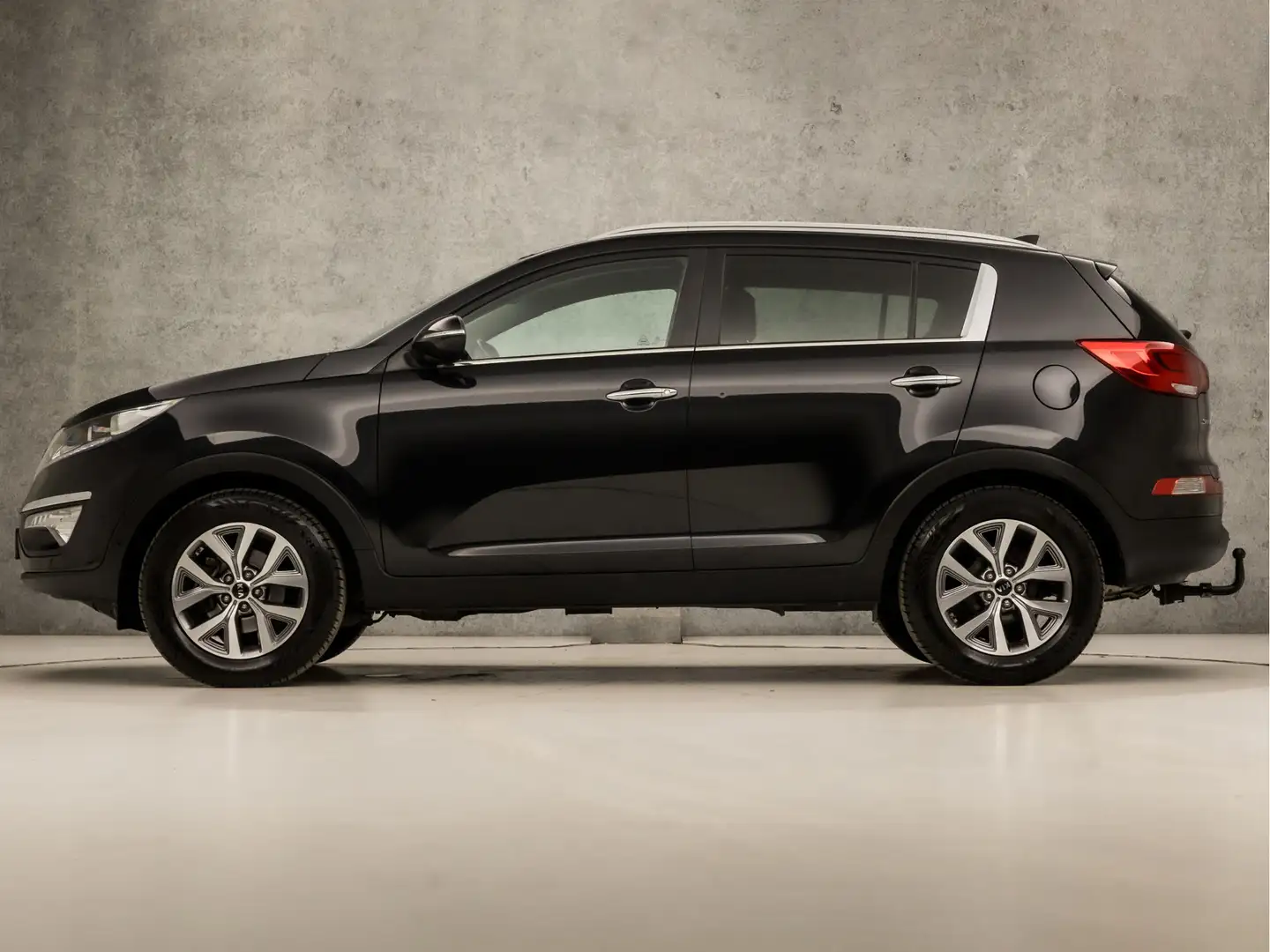 Kia Sportage 1.6 GDI Super Sport (NAVIGATIE, CLIMATE, CAMERA, S Grau - 2