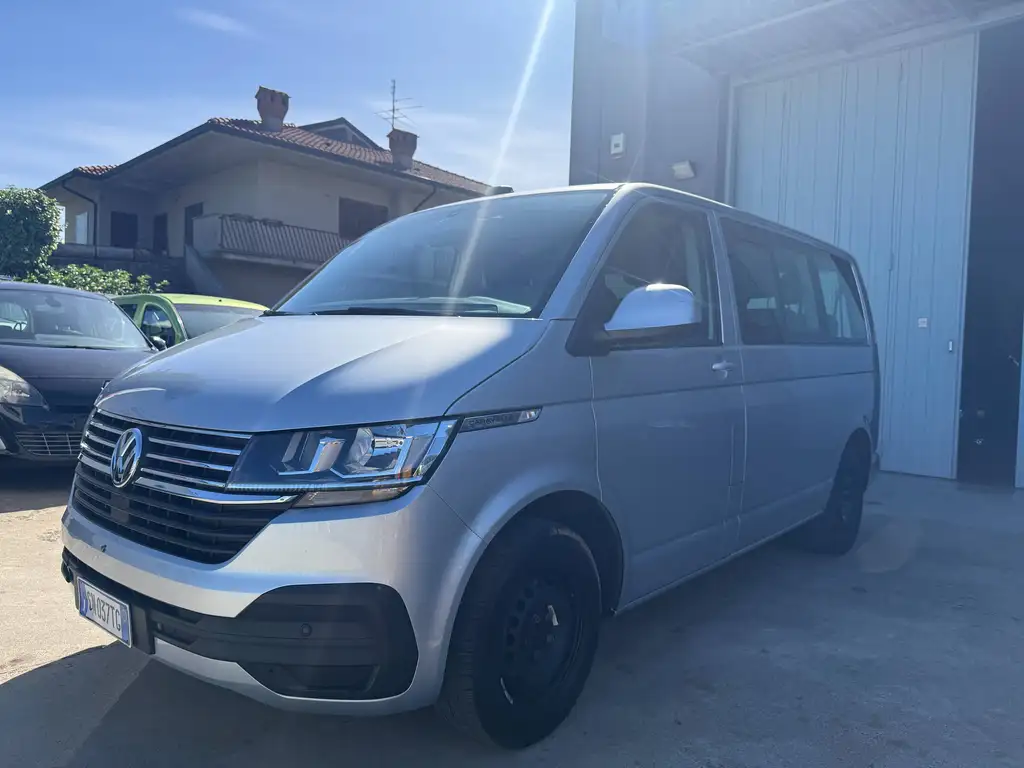 Volkswagen T6.1 Caravelle 2023 из Европы — купить под ключ