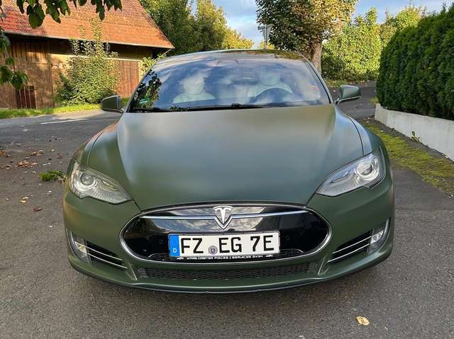 Imagine Tesla Model S