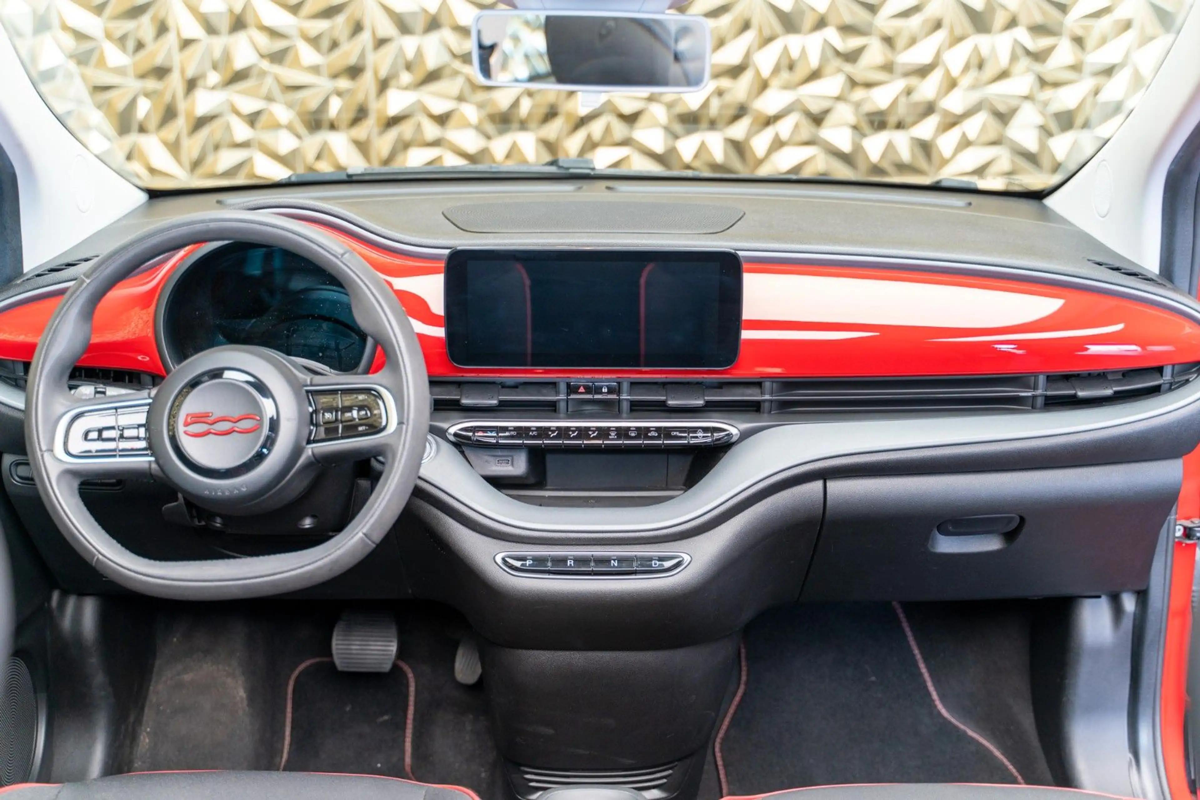 Fiat 500e Red|42kWh|LED|Keyless|Carplay|RÜCKFAHRKAMER — photo 14