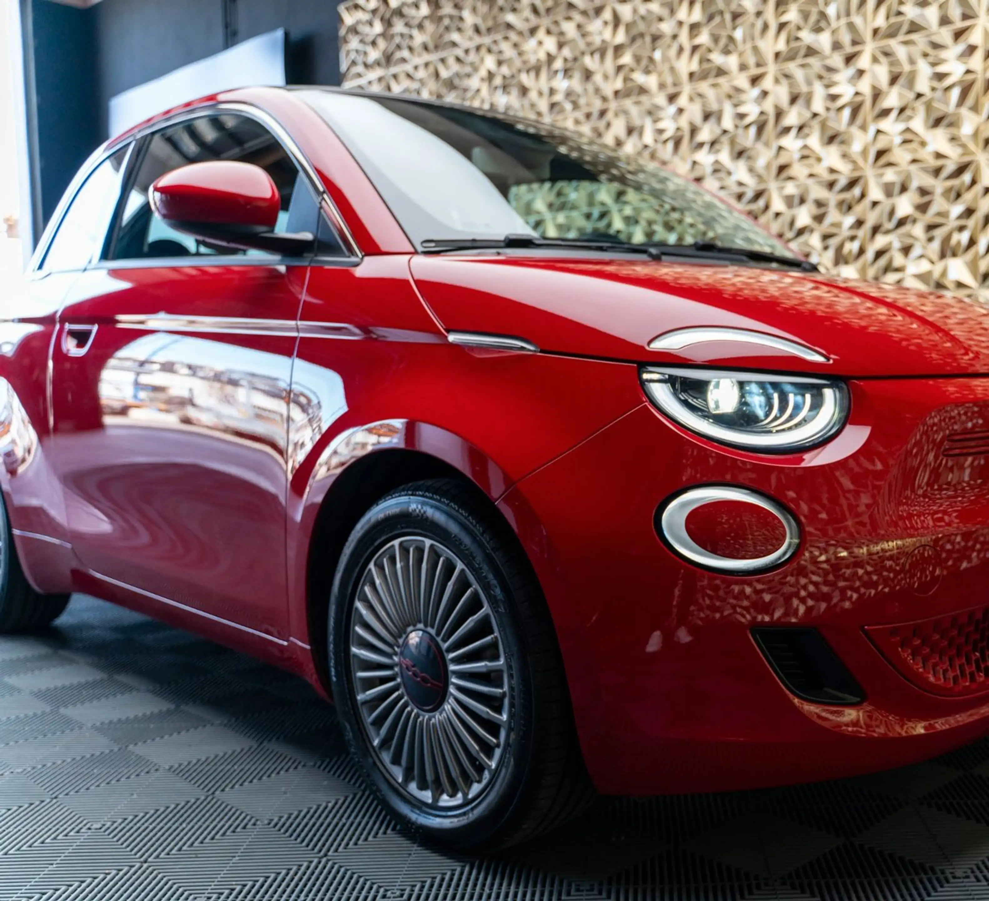 Fiat 500e Red|42kWh|LED|Keyless|Carplay|RÜCKFAHRKAMER — photo 10