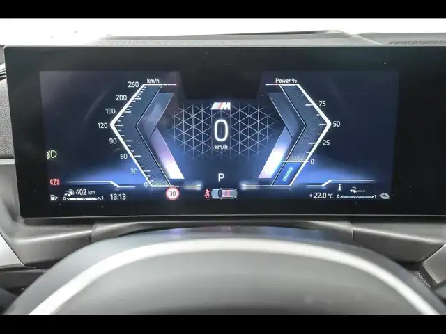 BMW 3 Series view 10