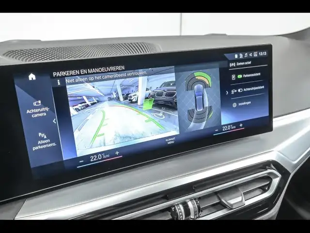 BMW 3 Series view 14