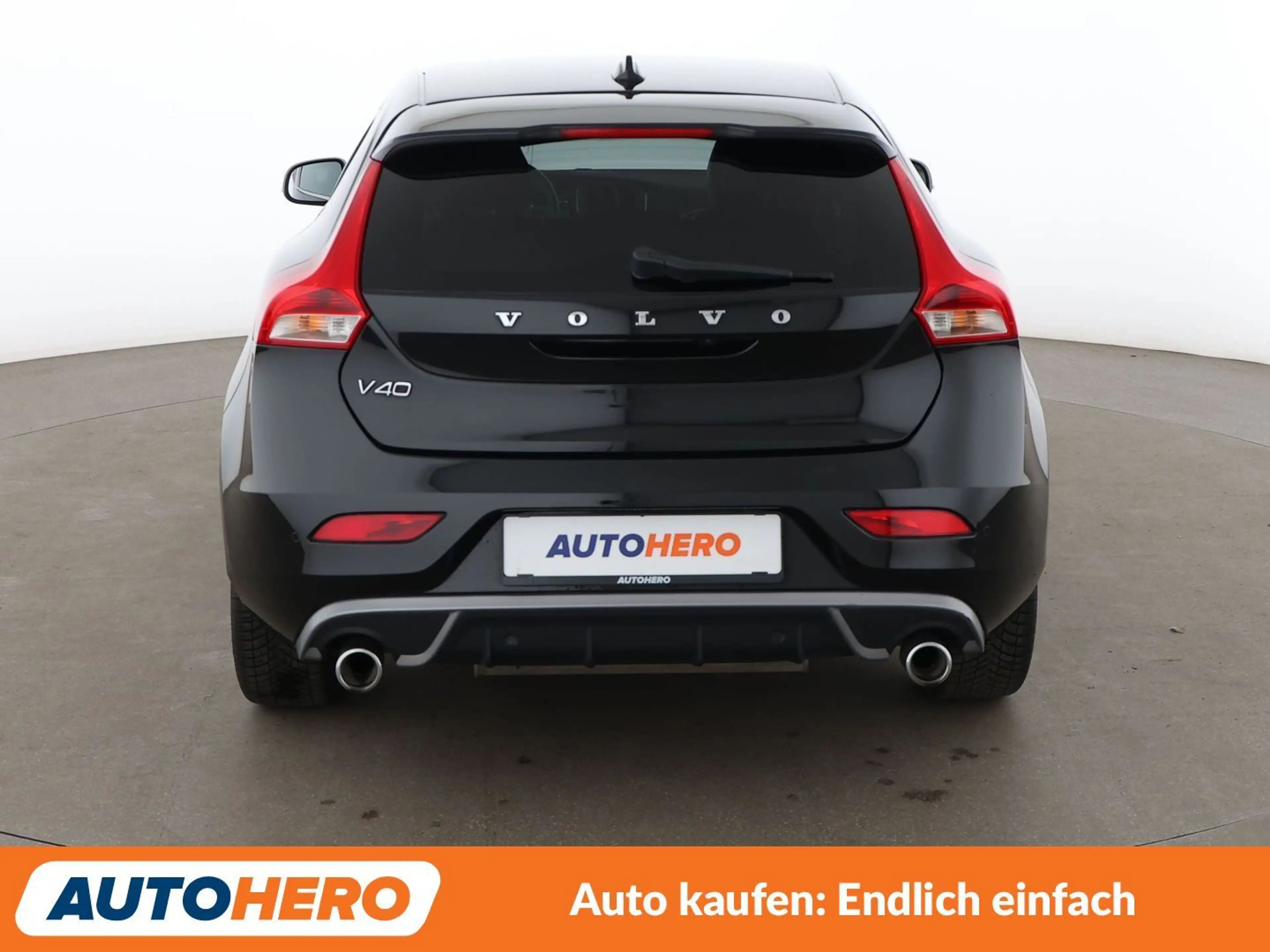 Volvo V40 1.5 R-Design Aut.*LED*NAVI*TEMPO*PDC*SHZ*KLIMA* — photo 5