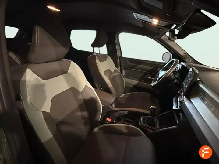 Dacia Duster Extreme hybrid 2025, foto 16